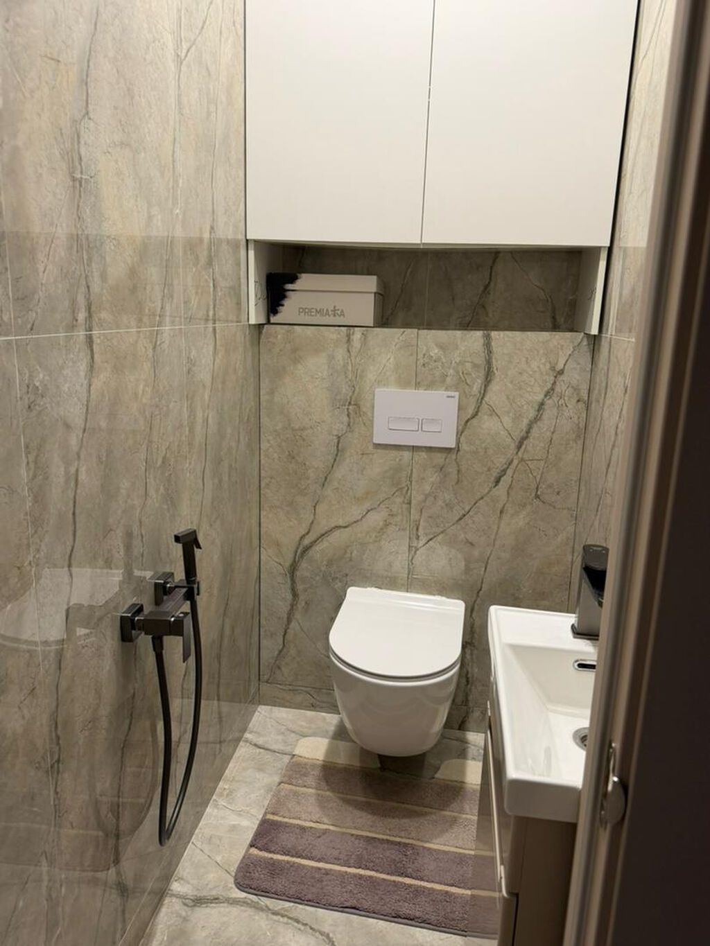 3 комнаты, 92 м², Асанбай мкр Элитка, 13 этаж, Евроремонт: фото 3