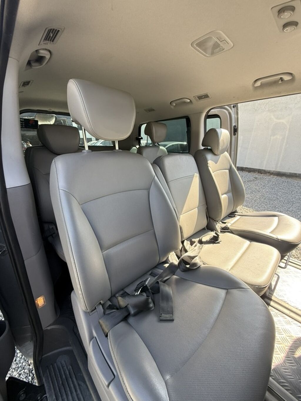 Hyundai Grand Starex: 2019 г., 2.5 л, Автомат, Дизель, Минивэн: фото 8