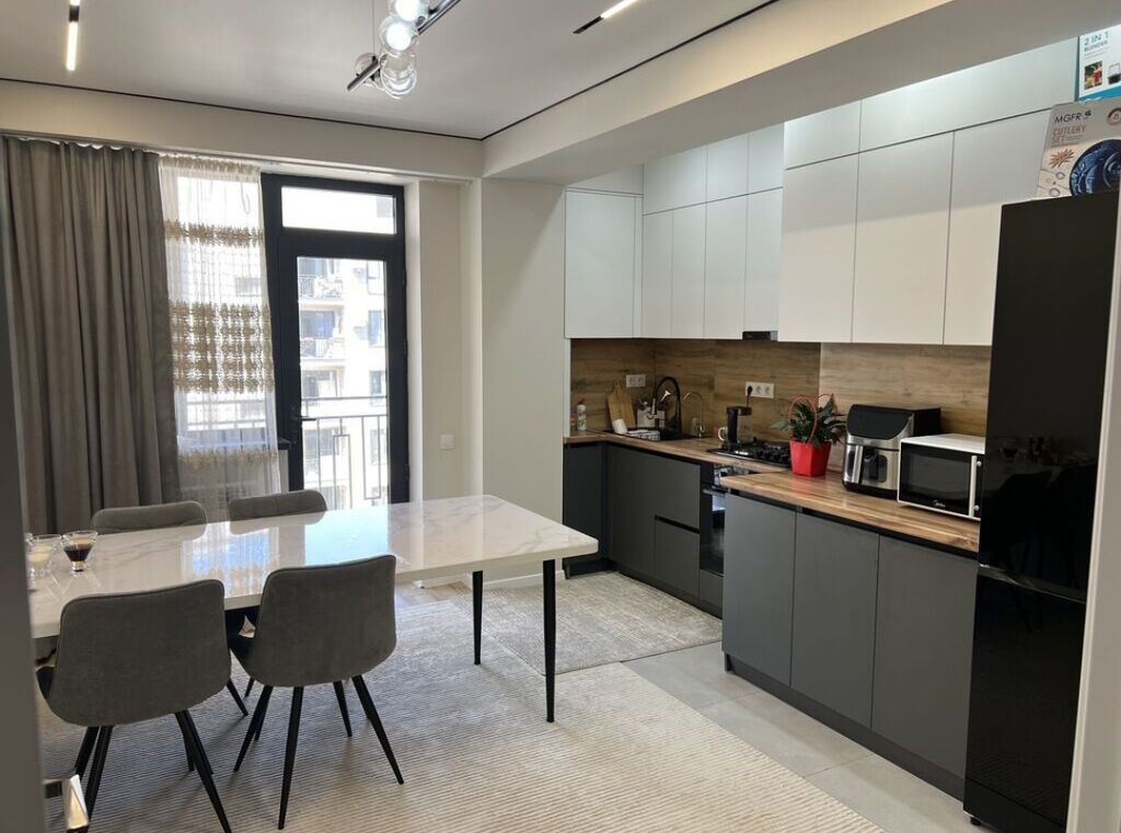 3 комнаты, 69 м², Технопарк Элитка, 9 этаж, Дизайнерский ремонт: фото 1