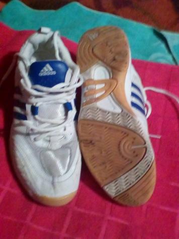 Ženska patike i atletske cipele: Adidas patike broj 40,ko nove na lalafo.rs Adidas patike broj 40,ko nove - Beograd