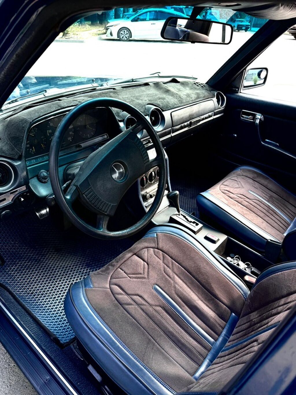 Mercedes-Benz W123: 1978 г., 3 л, Бензин, Седан: фото 7
