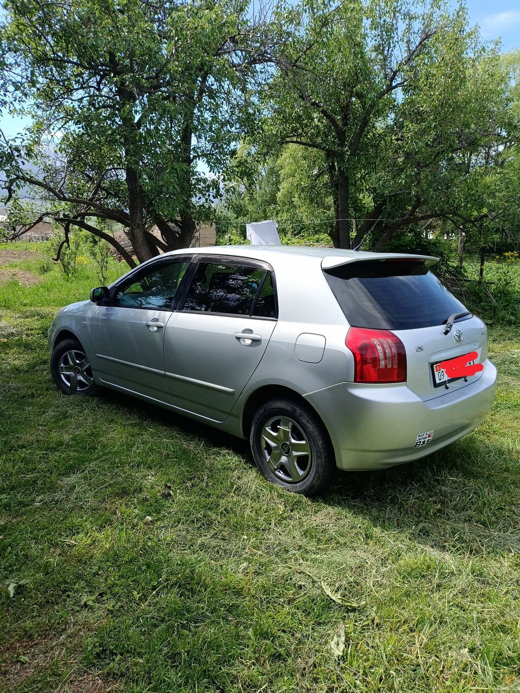 Toyota Allex: 2003 г., 1.5 л, Автомат, Бензин, Хэтчбэк: фото 2