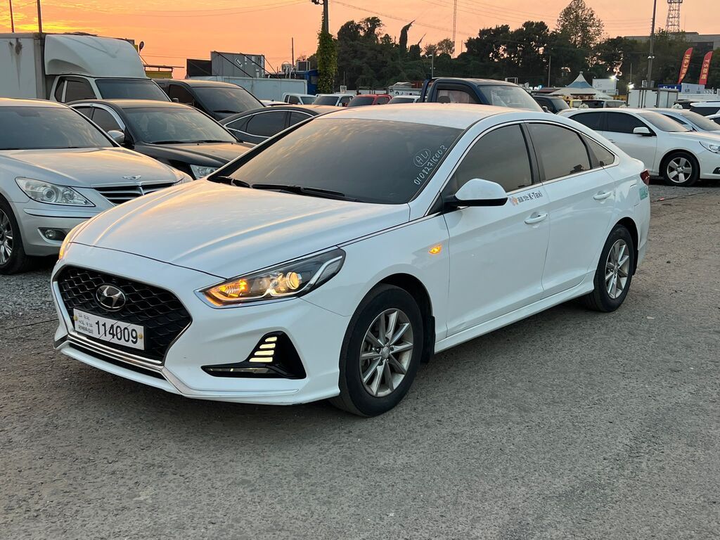 Hyundai Sonata: 2022 г., 2 л, Автомат, Газ, Седан: фото 2