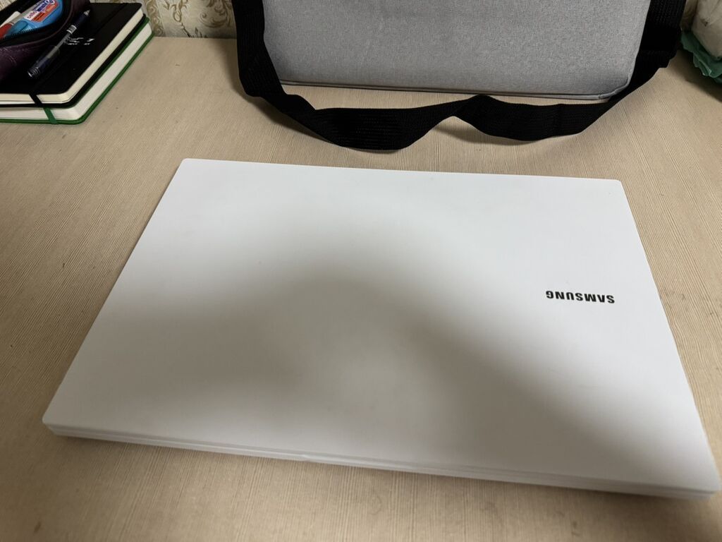 Ноутбук Samsung (серия Galaxy Book) с аксессуарами Комплектация: -: фото 3
