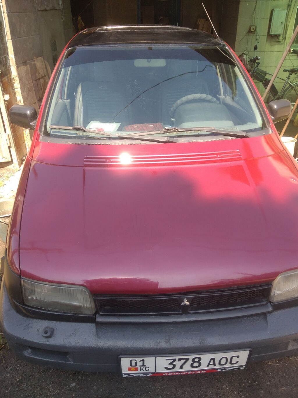 Mitsubishi Space Runner: 1992 г., Минивэн: фото 2
