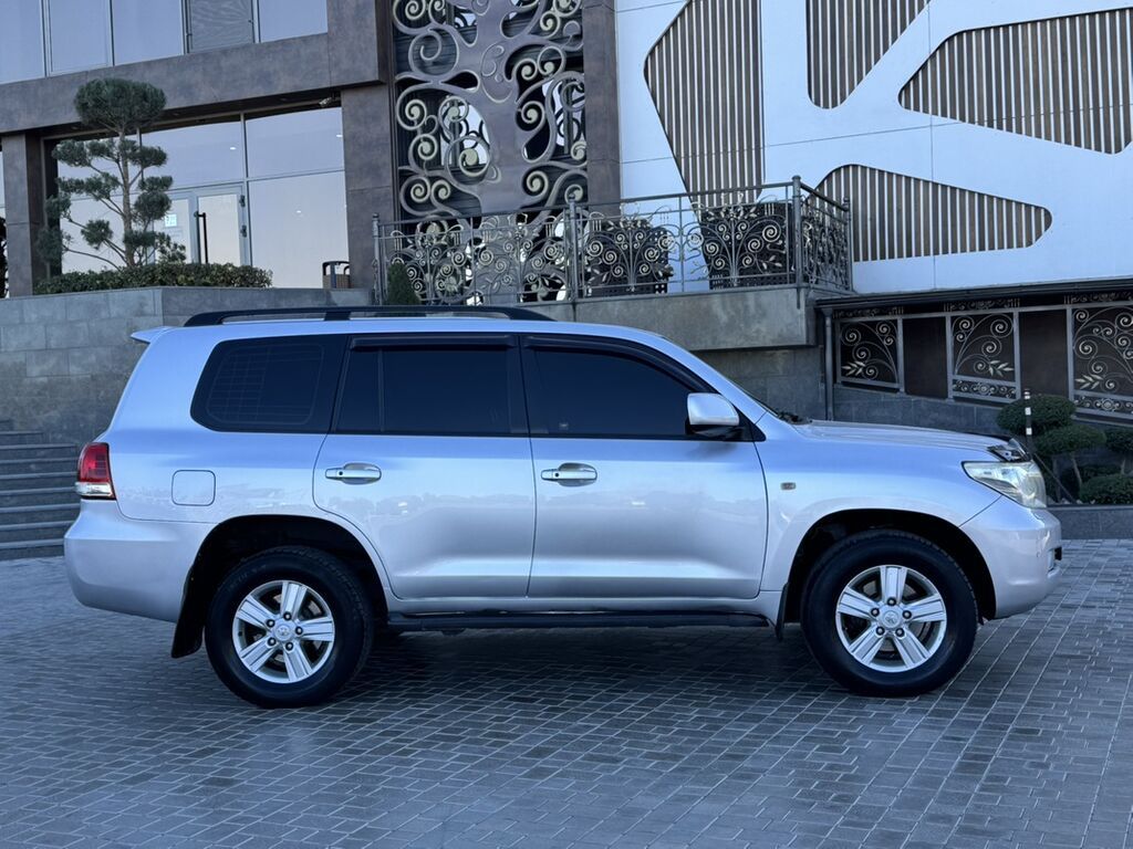 Toyota Land Cruiser: 2008 г., 4.7 л, Внедорожник: фото 2