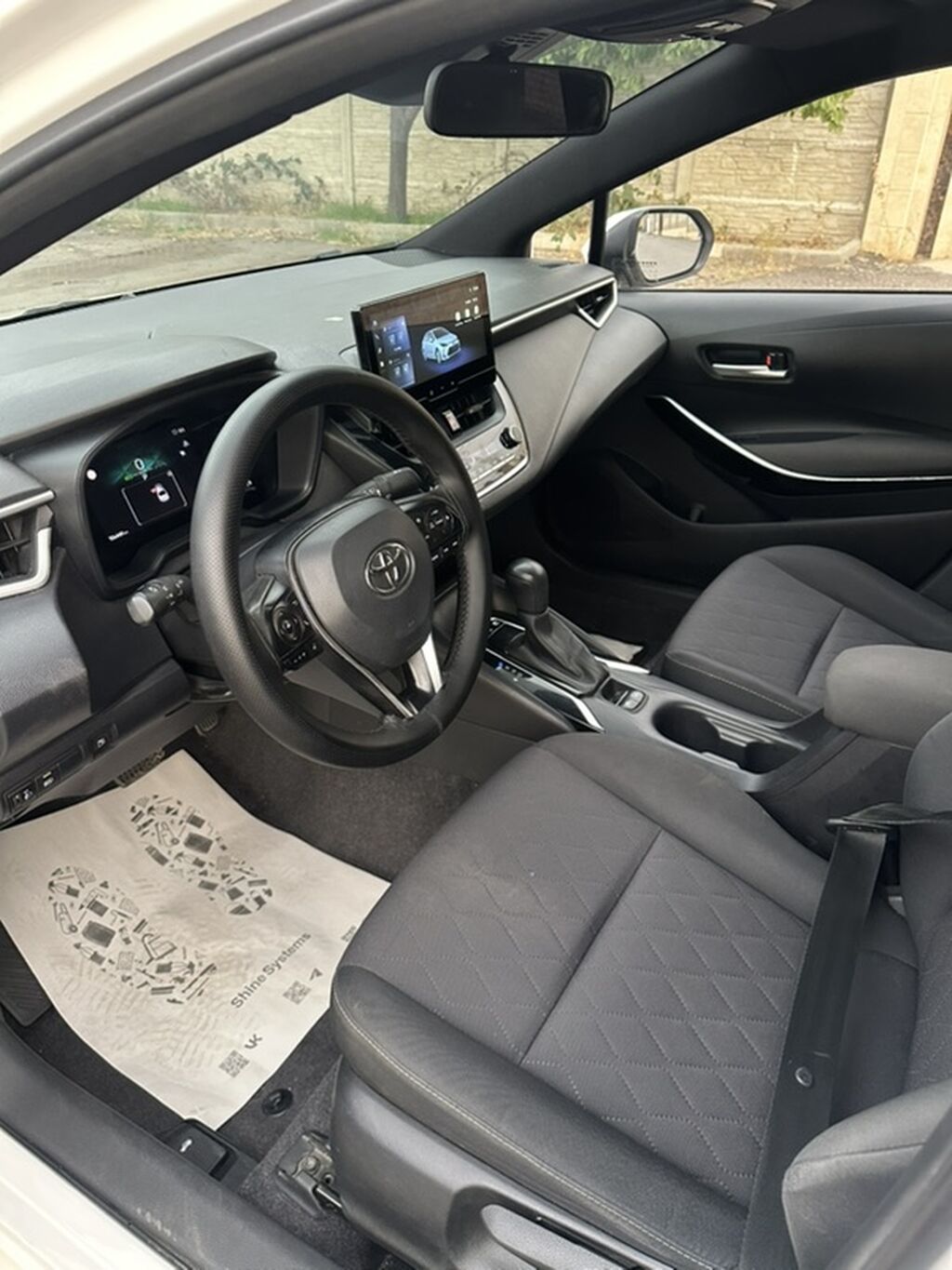 Toyota Corolla: 2023 г., 1.8 л, Автомат, Гибрид, Седан: фото 7