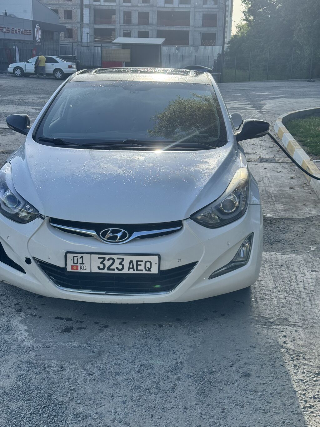 Hyundai Avante: 2015 г., 1.6 л, Автомат, Дизель, Седан: фото 3