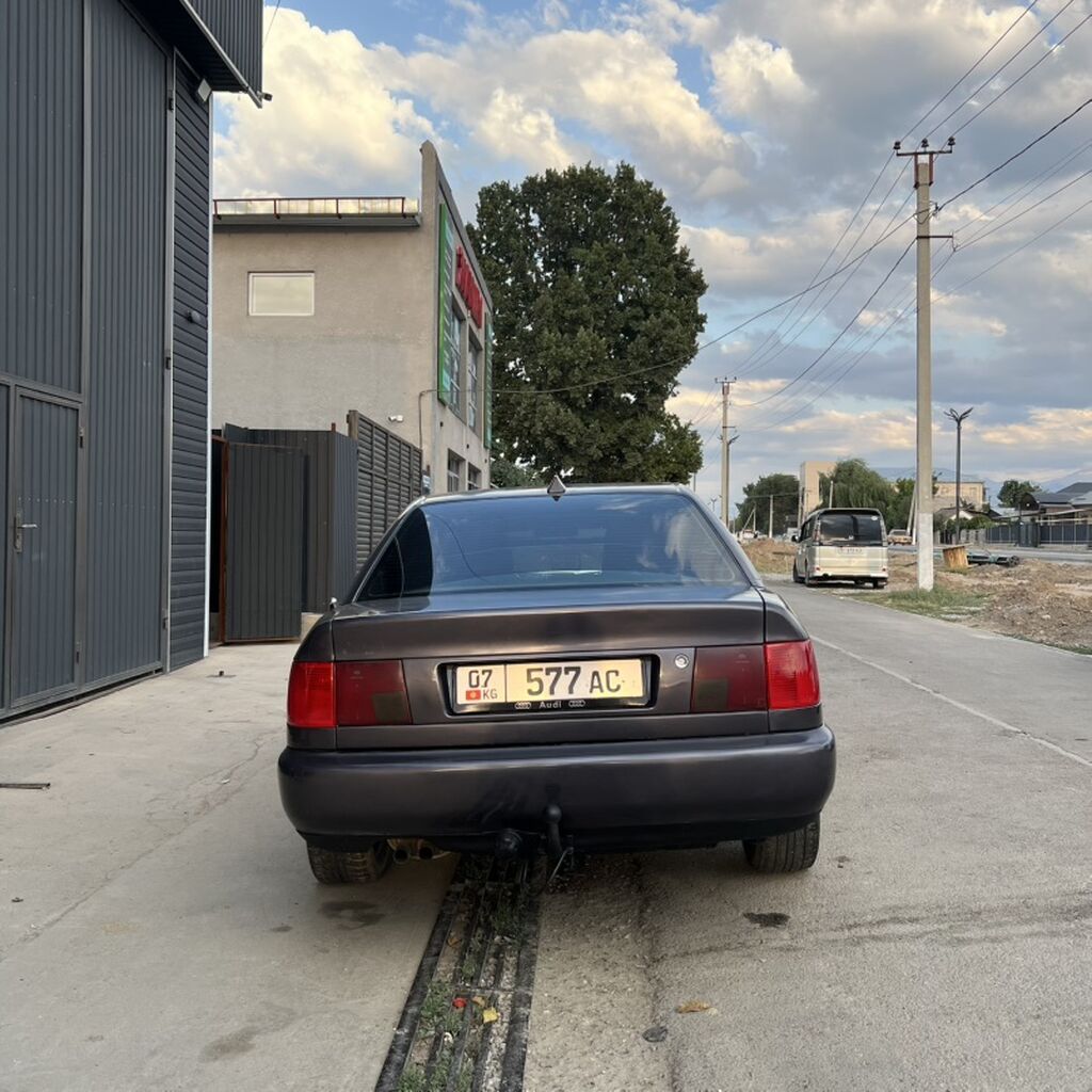 Audi A6: 1995 г., 2.6 л, Механика, Бензин, Седан: фото 6