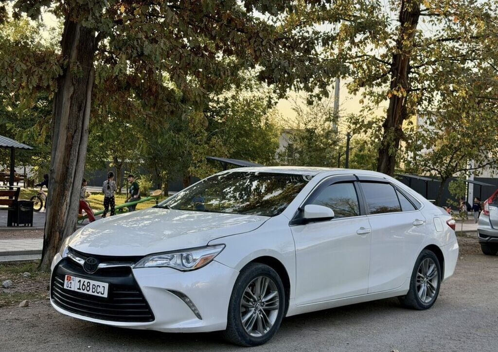 Toyota Camry: 2015 г., 2.5 л, Автомат, Бензин, Седан: фото 1