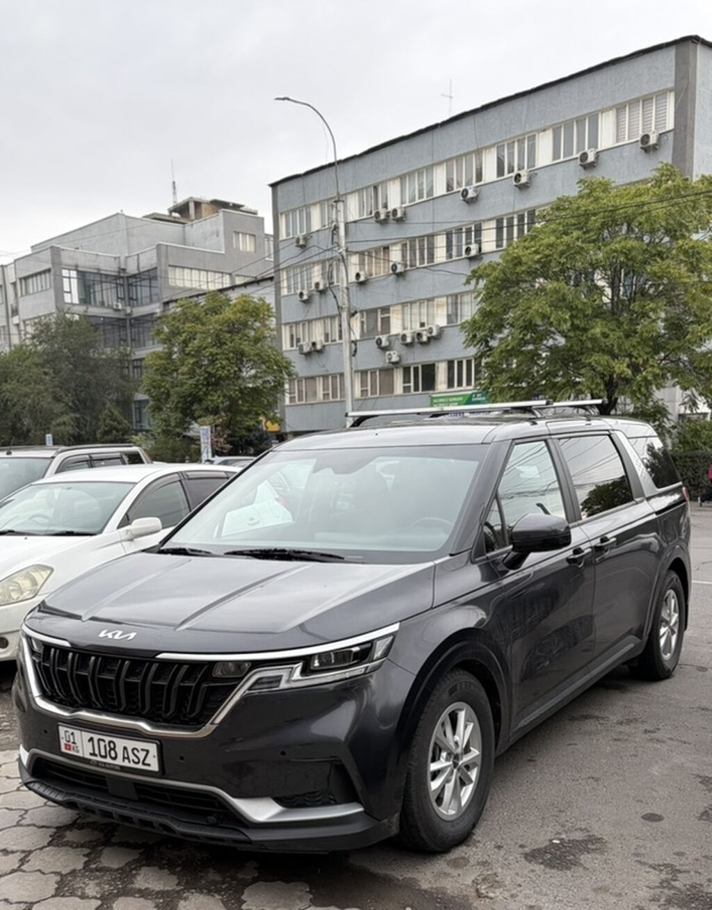 Kia Carnival: 2023 г., 3.5 л, Типтроник, Бензин, Минивэн: фото 2