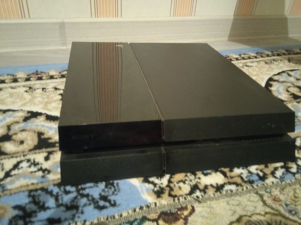 Продаётся Плейстейшн 4 фат 500гб состояние: 25000 KGS PS4 (Sony ...
