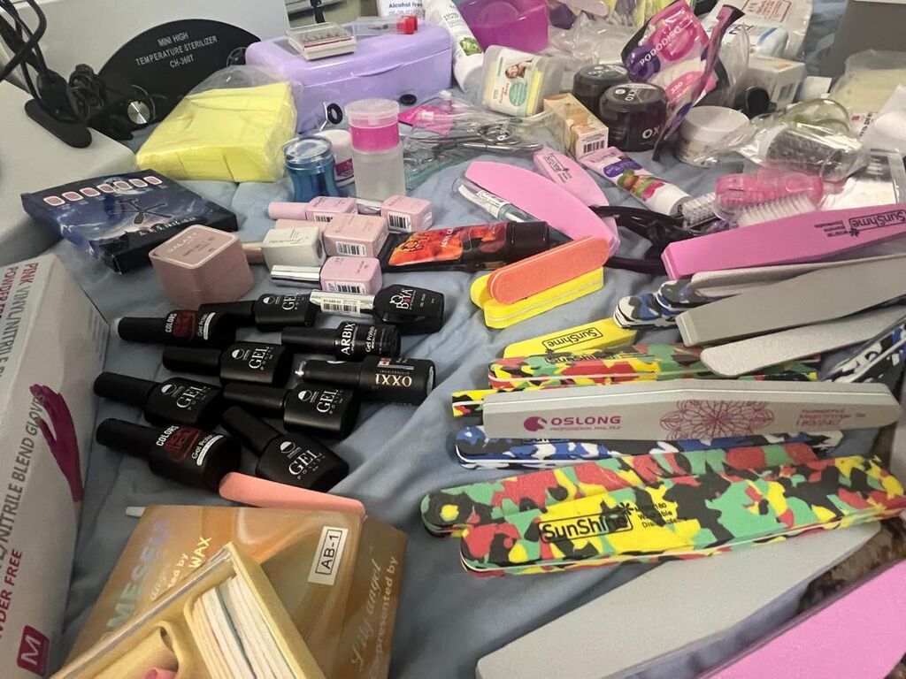 ПОЛНЫЙ НАБОР ДЛЯ МАСТЕРА МАНИКЮРА + РАБОЧЕЕ МЕСТО Что входит: - — фото 7