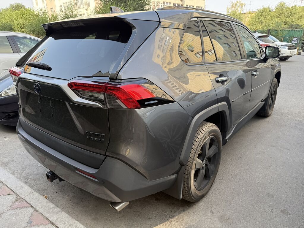 Toyota RAV4: 2021 г., 2.5 л, Автомат, Гибрид, Кроссовер: фото 5