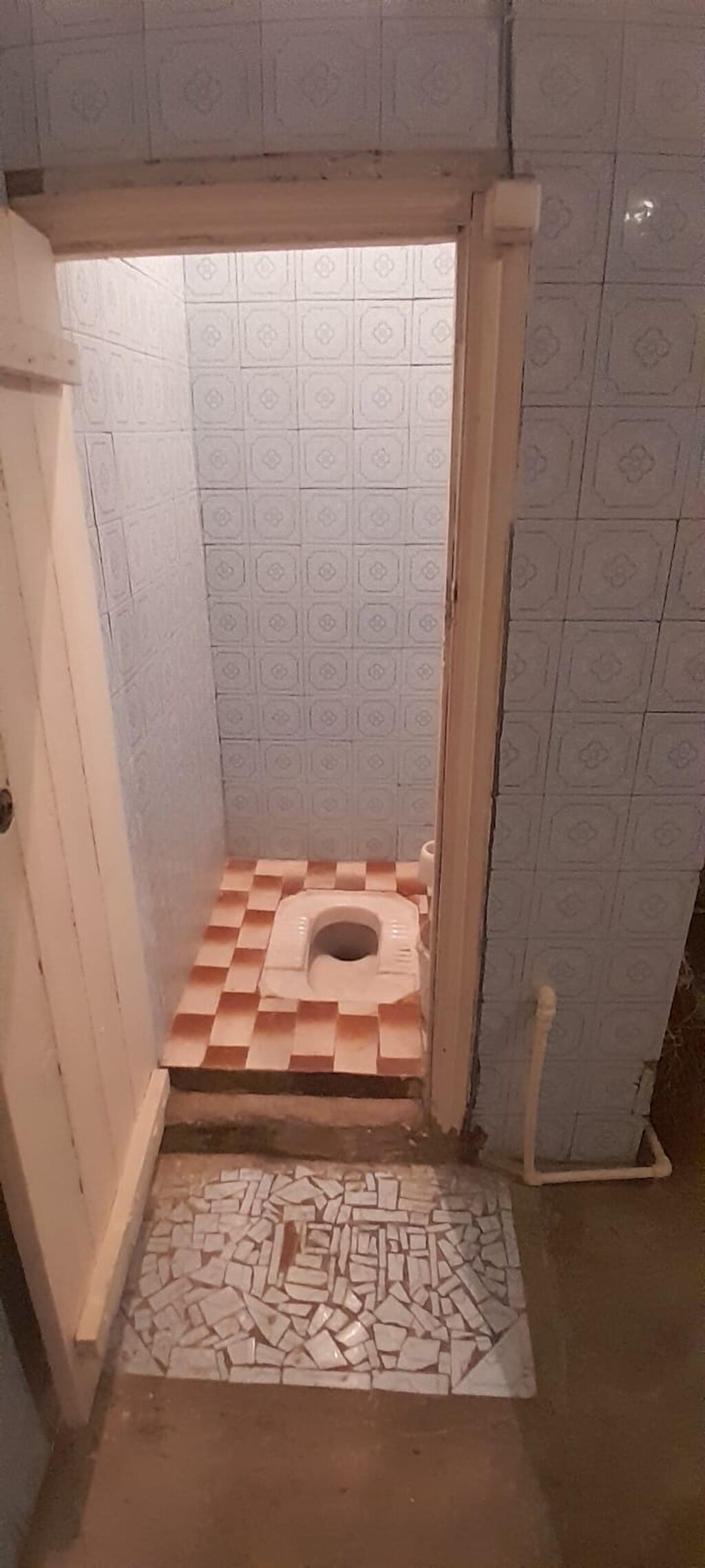 Kirayə üçün həyət evi Ev Lenkeran Şeher Kiçik Bazar mesçidinin yanı