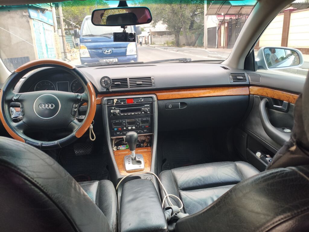 Audi A4: 2002 г., 3 л, Автомат, Бензин, Седан: фото 5
