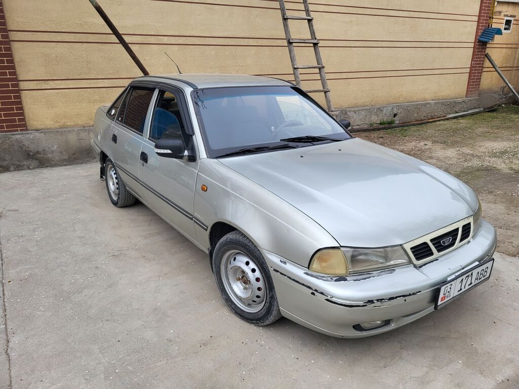 Daewoo Nexia: 2006 г., 1.5 л, Механика, Бензин, Седан: фото 4