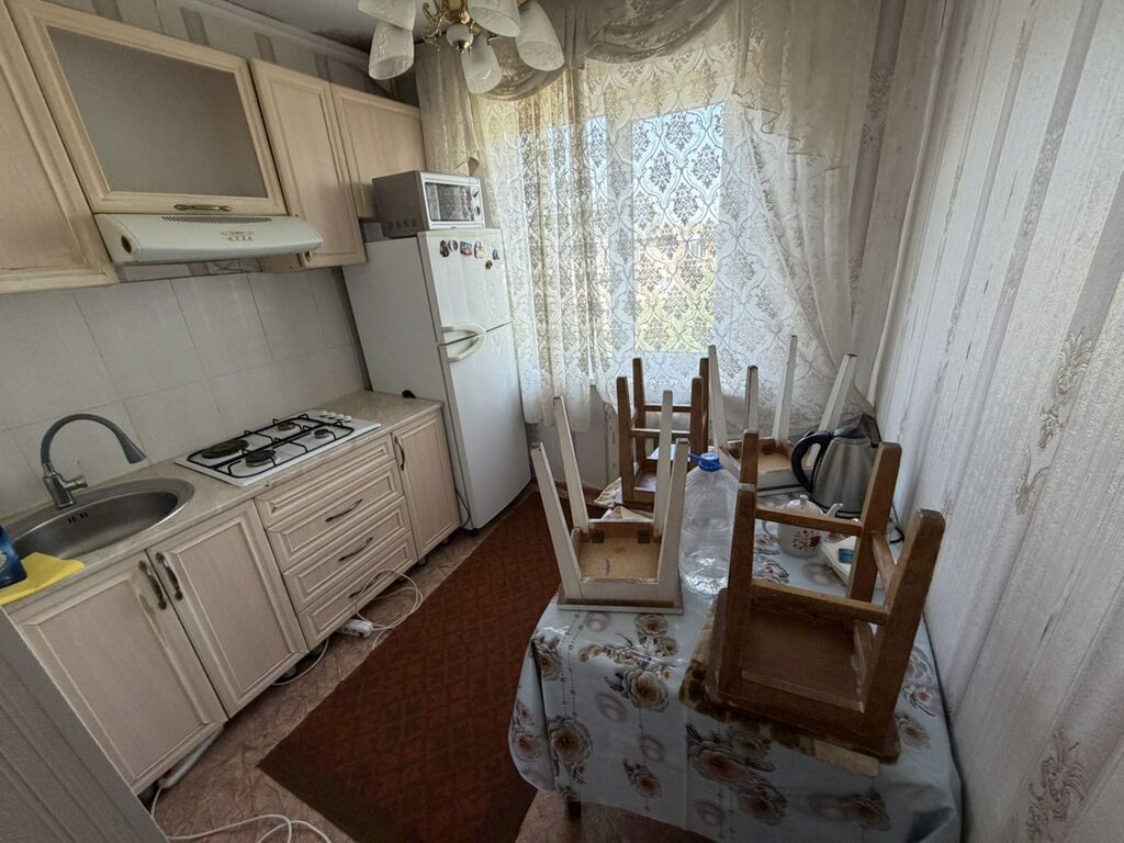 3 комнаты, 6 мкр Собственник, Без подселения, от 1 года, С мебелью полностью: фото 6
