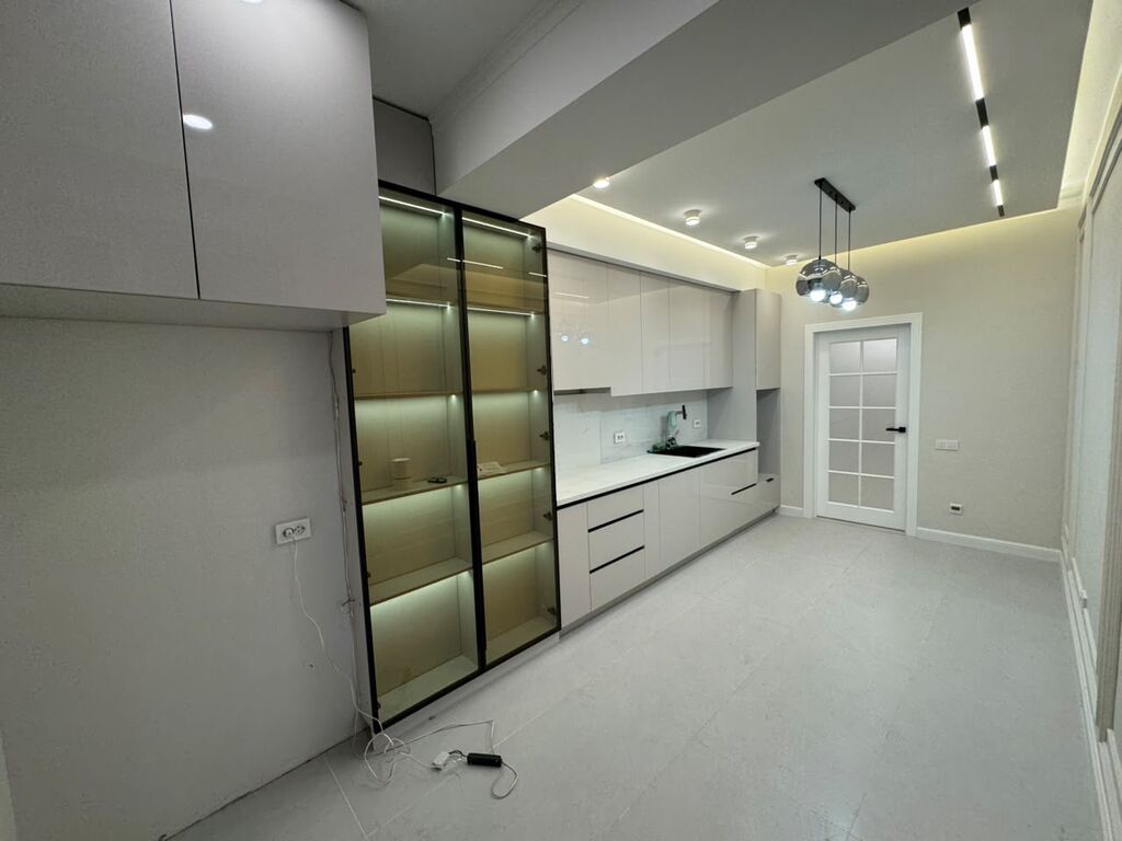 3 комнаты, 95 м², Аламединский рынок / базар Элитка, 9 этаж, Свежий ремонт: фото 2