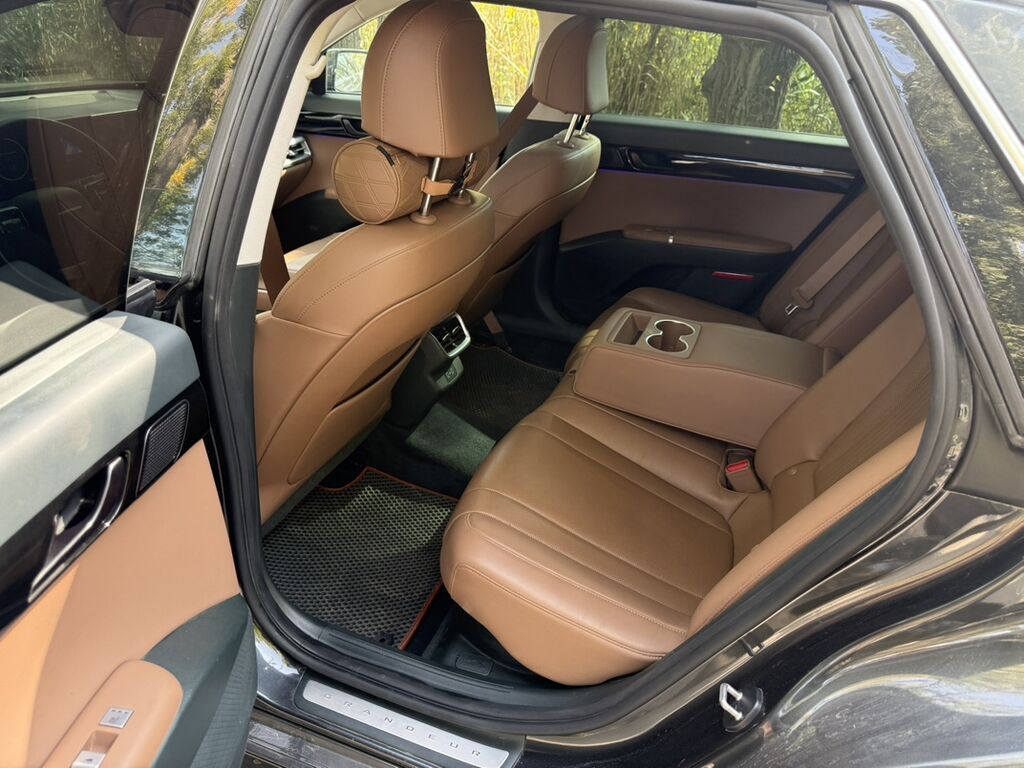 Hyundai Grandeur: 2024 г., 1.6 л, Автомат, Бензин, Фастбек: фото 6