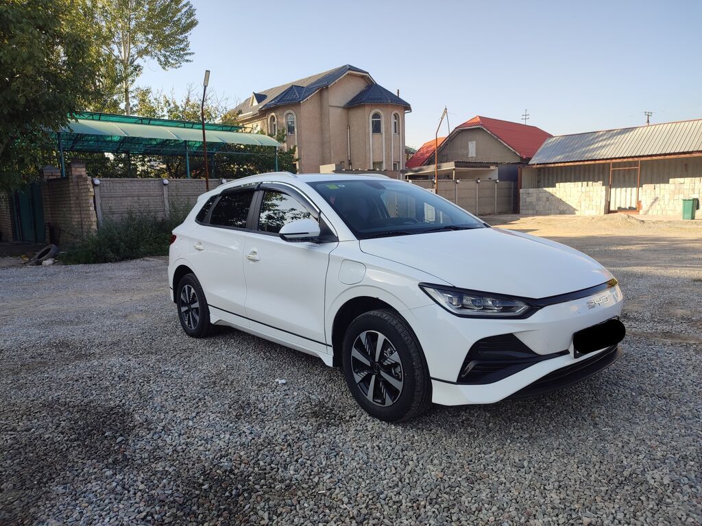 BYD E2: 2025 г., Автомат, Электромобиль, Кроссовер: фото 3