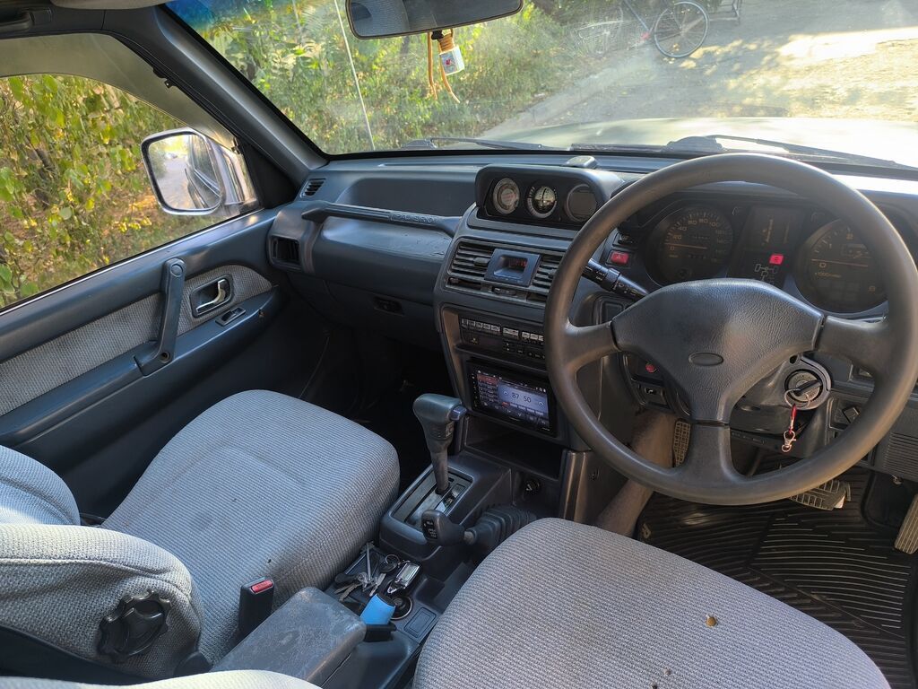 Mitsubishi Pajero: 1993 г., 2.5 л, Автомат, Дизель, Внедорожник: фото 5