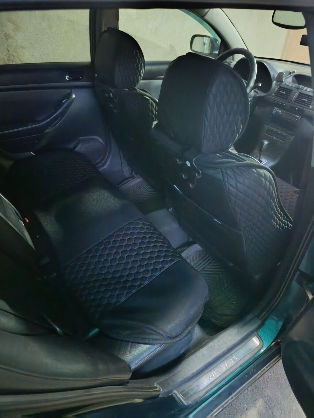 Toyota Avensis: 2005 г., 0.2 л, Автомат, Бензин, Универсал: фото 3