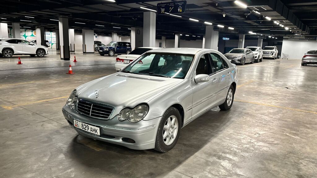 Mercedes-Benz C-Class: 2001 г., 2.2 л, Автомат, Дизель: фото 4