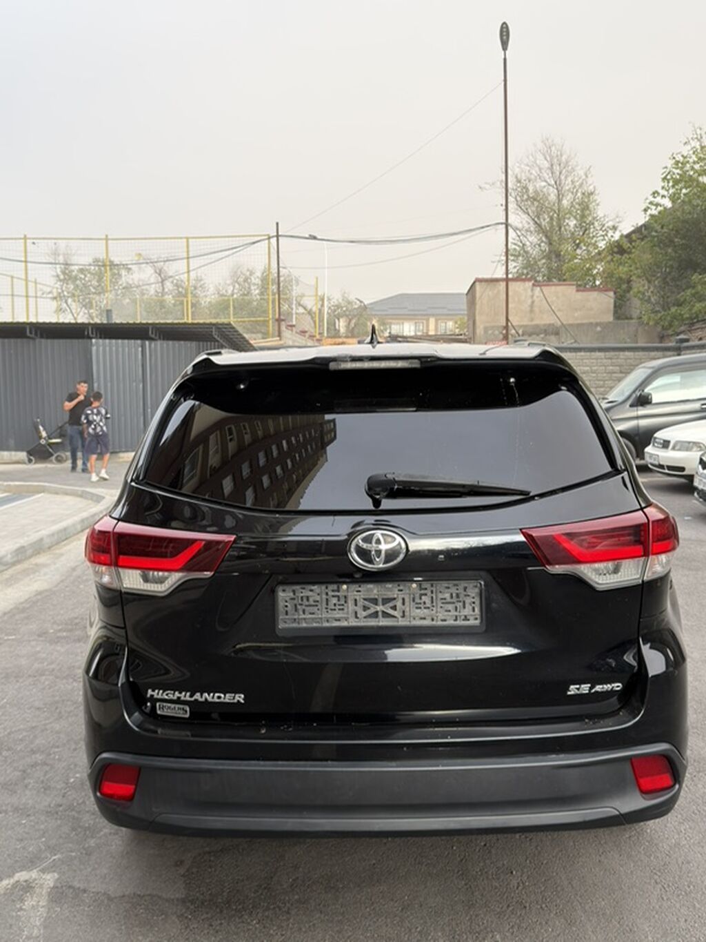 Toyota Highlander: 2018 г., 3.5 л, Автомат, Бензин, Кроссовер: фото 3