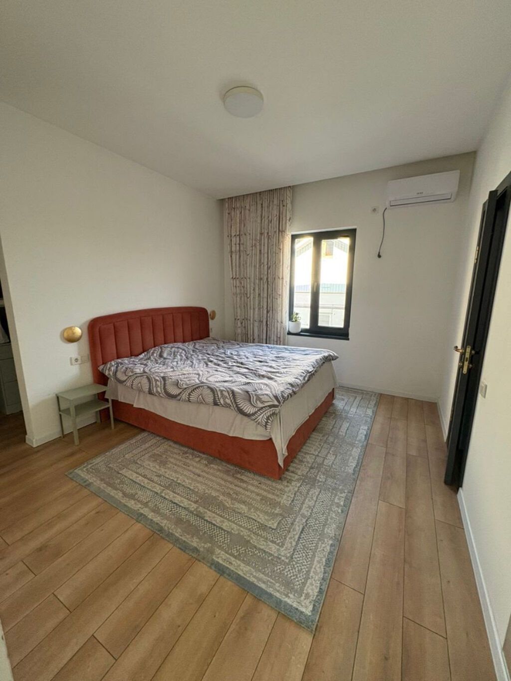 200 м², 6 комнат, Арча-Бешик ж/м, Без подселения: фото 2