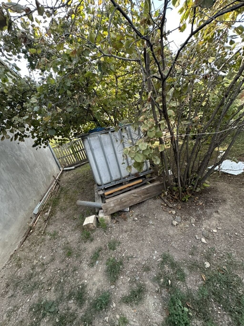 Satılır: 3 otaqlı həyət evi (fotoşəkillərdə) - Geniş dəhliz, taxta