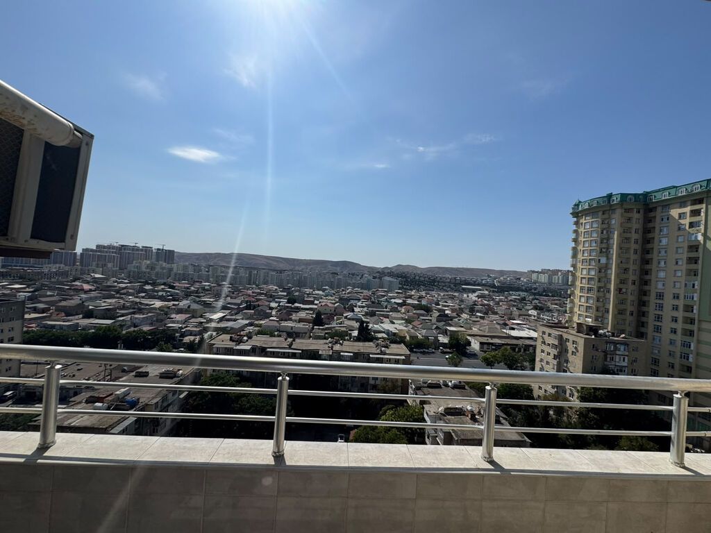 3 otaqlı, Yeni tikili, 130 kv. m