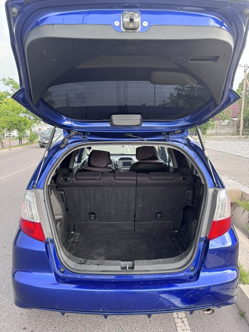 Honda Fit: 2010 г., Автомат, Бензин, Хэтчбэк — фото 5
