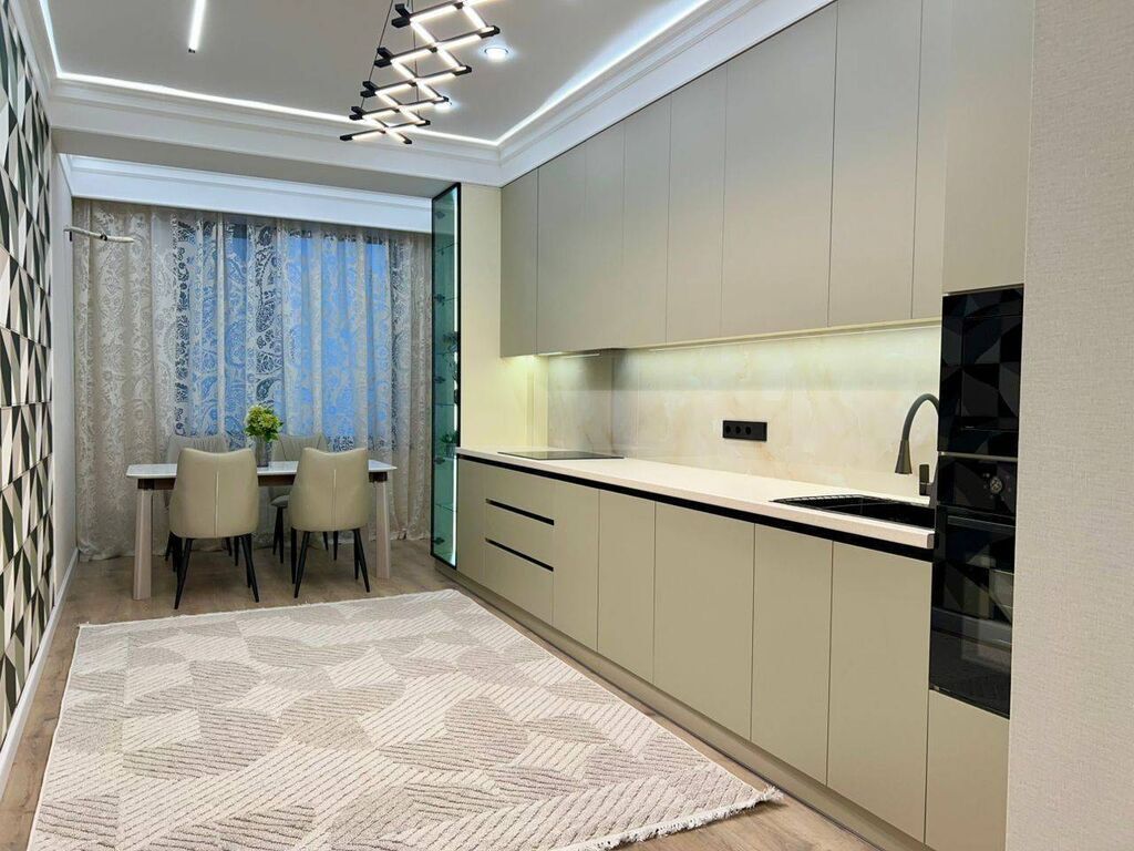2 комнаты, 82 м², Южная Магистраль 13 этаж: фото 2