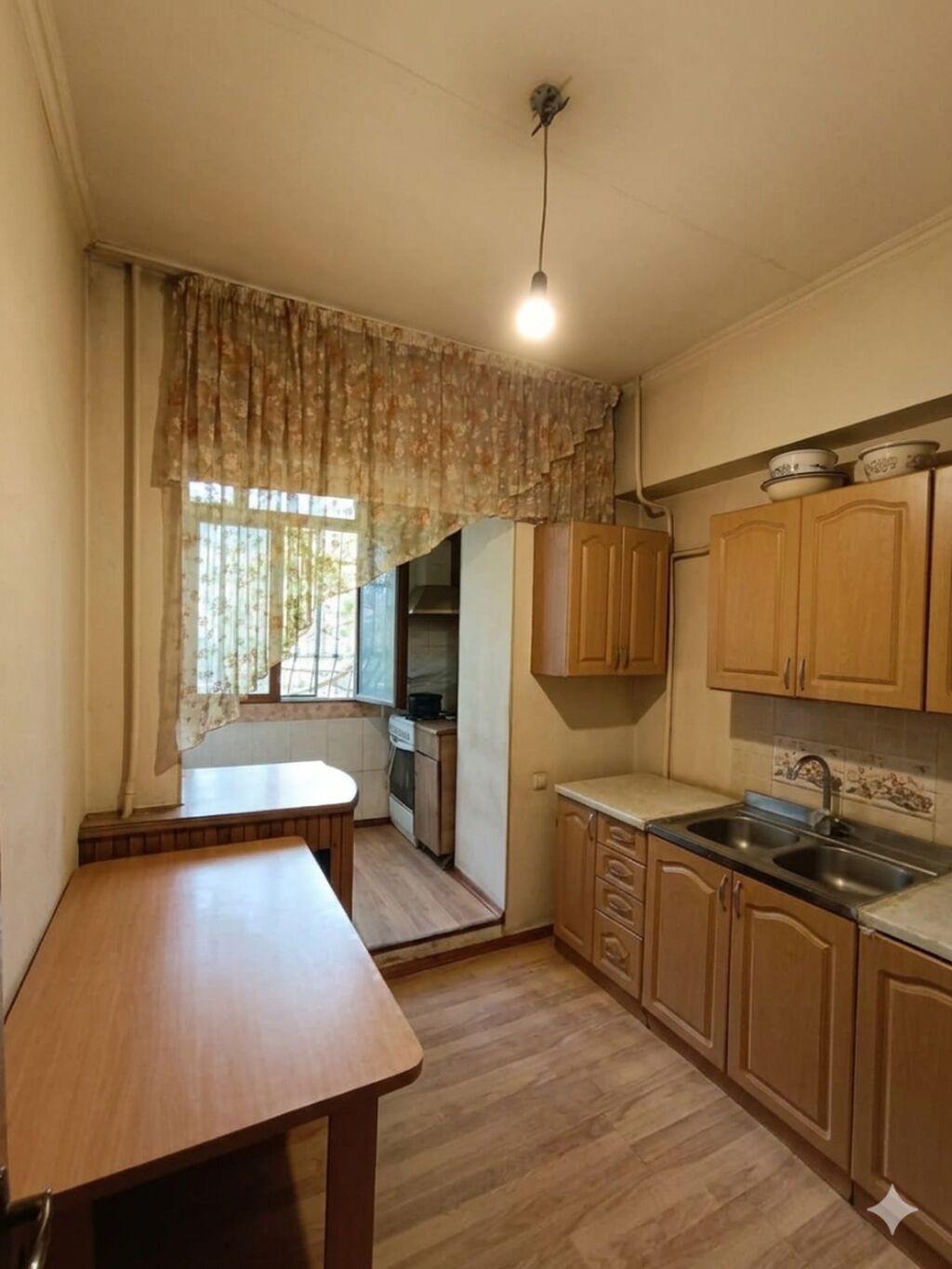 3 комнаты, 80 м², Золотой квадрат Индивидуалка, 2 этаж, Требуется ремонт: фото 5