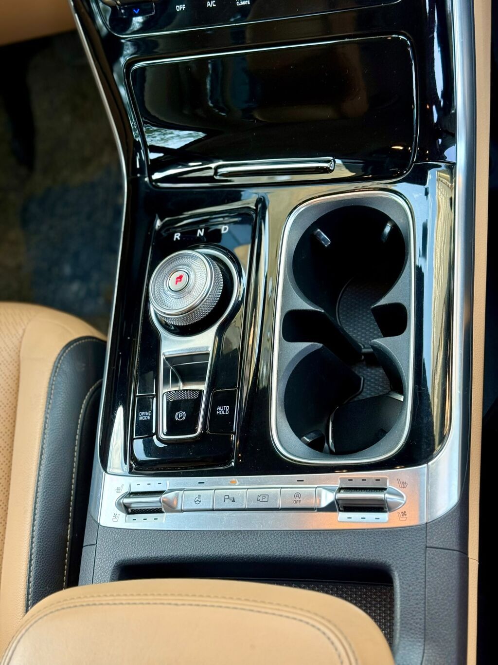 Kia Carnival: 2021 г., 2.2 л, Автомат, Дизель, Минивэн: фото 7