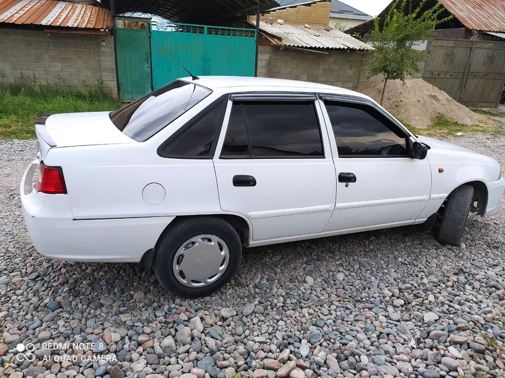 Daewoo Nexia: 2010 г., 1.5 л, Механика, Бензин, Седан: фото 5