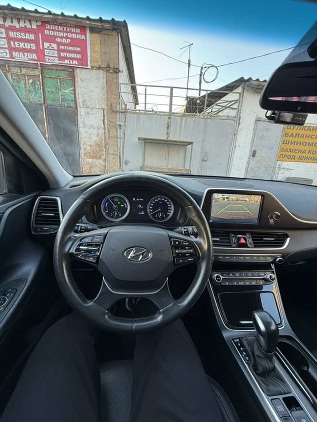 Hyundai Grandeur: 2018 г., 2.4 л, Автомат, Гибрид, Седан: фото 3