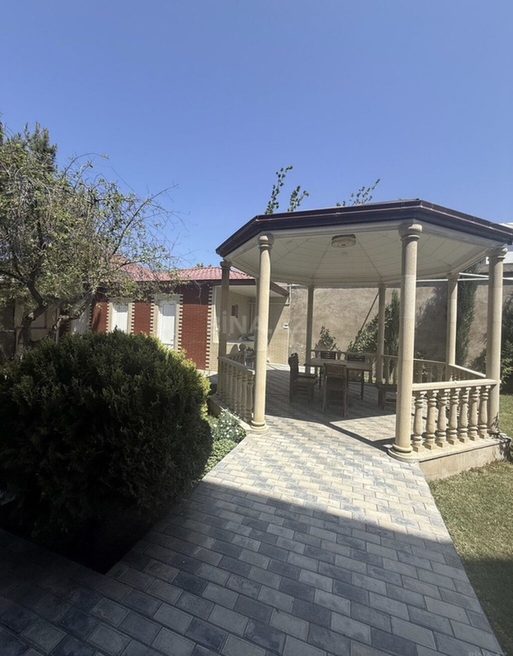 8 otaq, 300 kv. m, Kredit yoxdur, Yeni təmirli