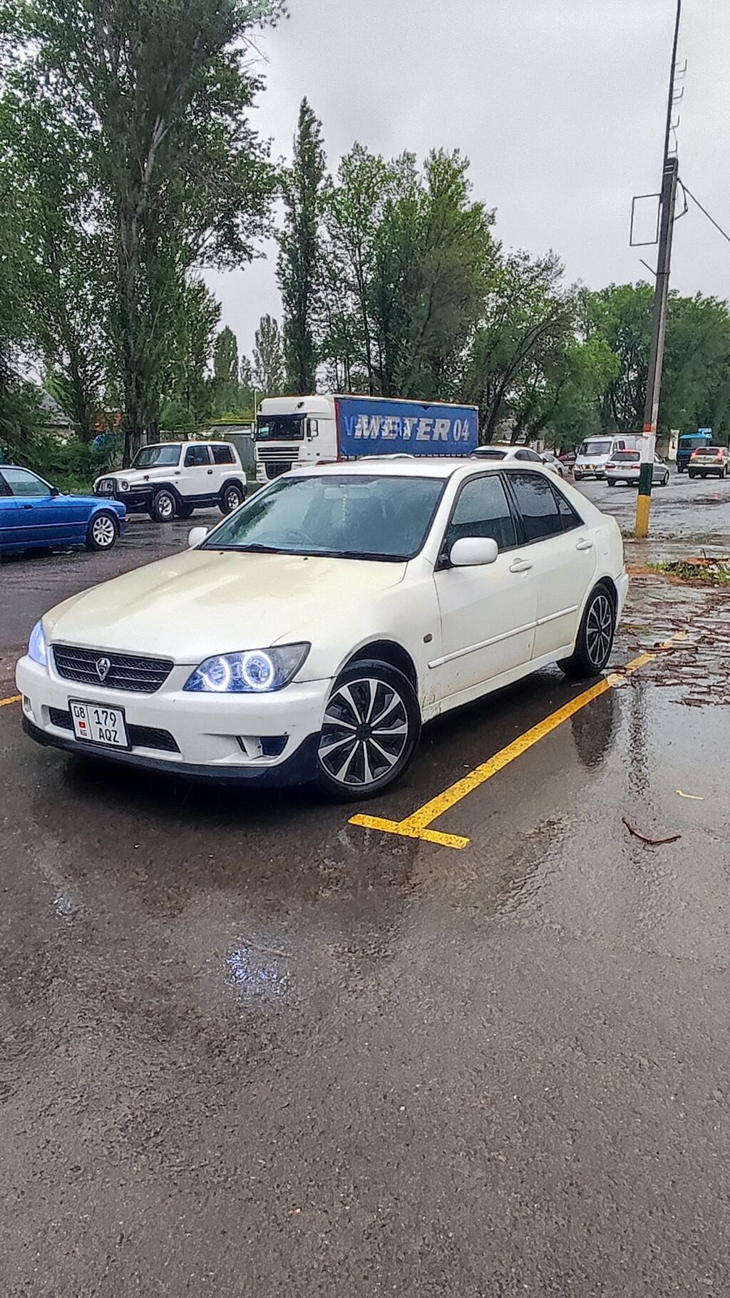 Toyota Altezza: 2003 г., 2 л, Автомат, Бензин, Седан — фото 4