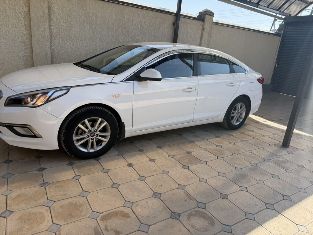 Hyundai Sonata: 2017 г., 2 л, Автомат, Газ, Седан: фото 4