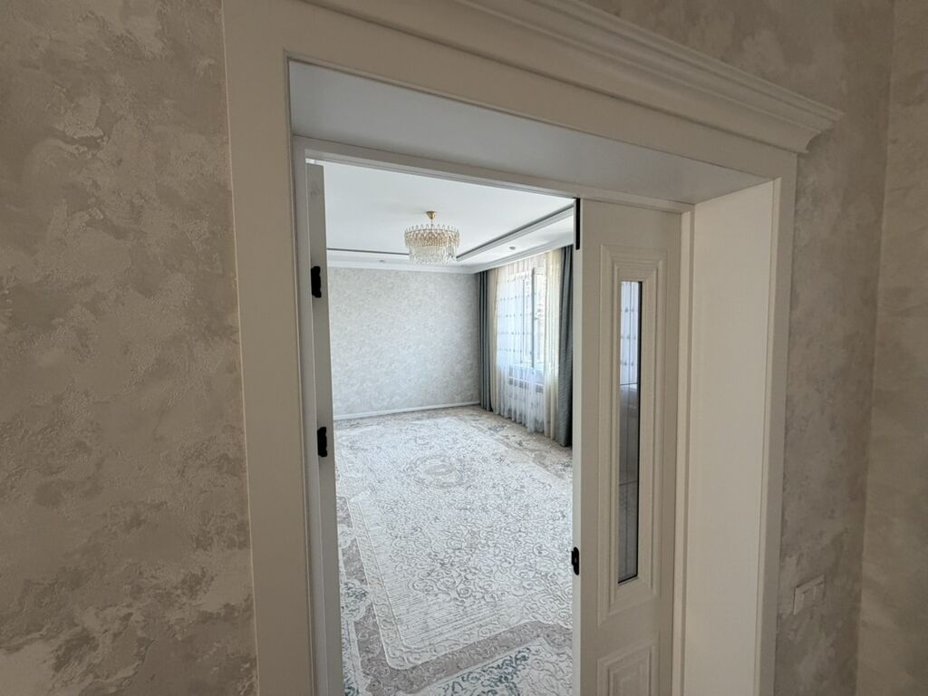 Дом с участком и крытой террасой - Кирпичный дом с просторной крытой: фото 2