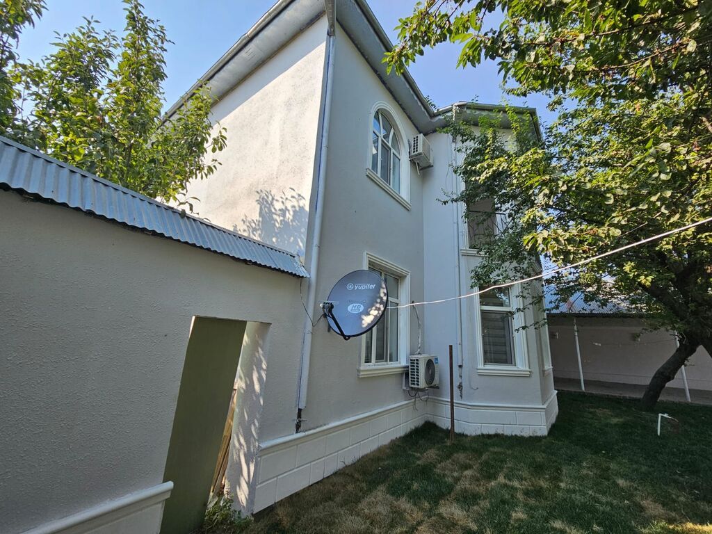 300 kv. m, 5 otaqlı, İşıq, Kombi, Kanalizasiya