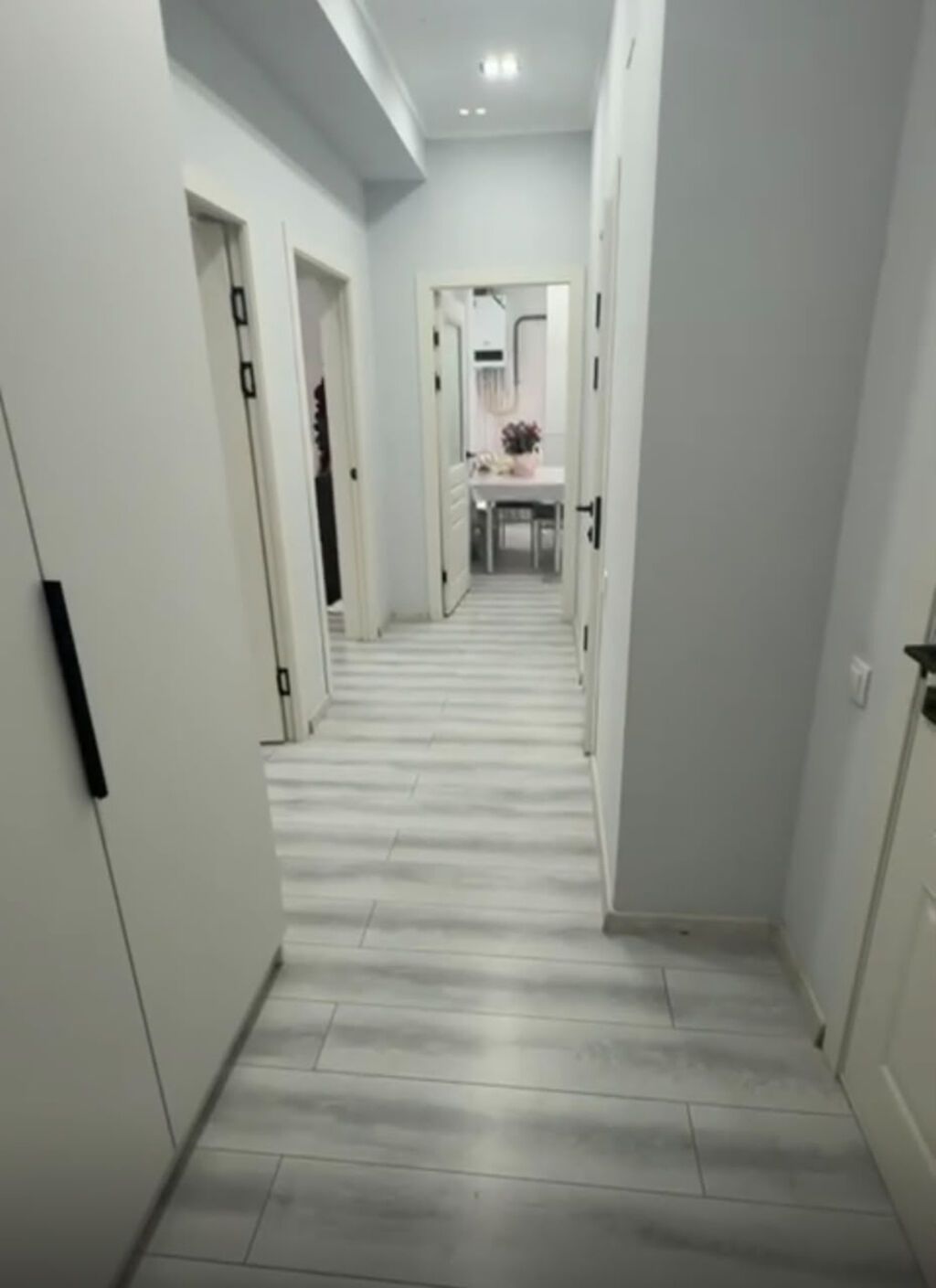 2 комнаты, 60 м², Джал-15 Элитка, 10 этаж, Свежий ремонт: фото 4