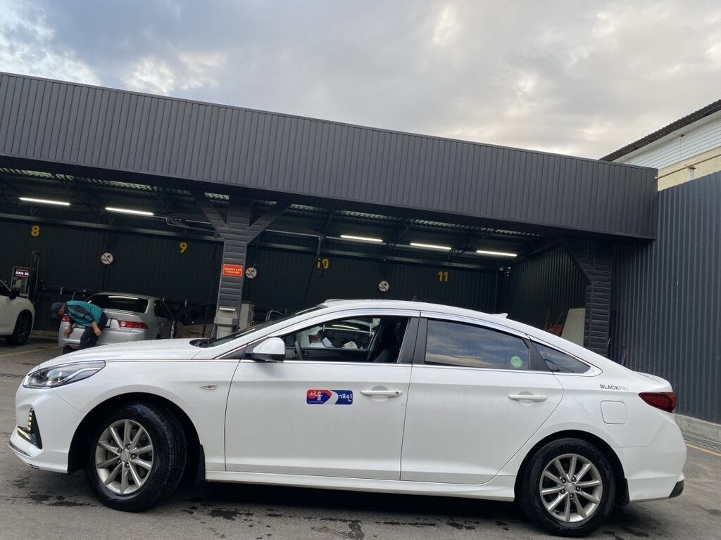 Hyundai Sonata: 2019 г., 2 л, Автомат, Газ, Седан: фото 5