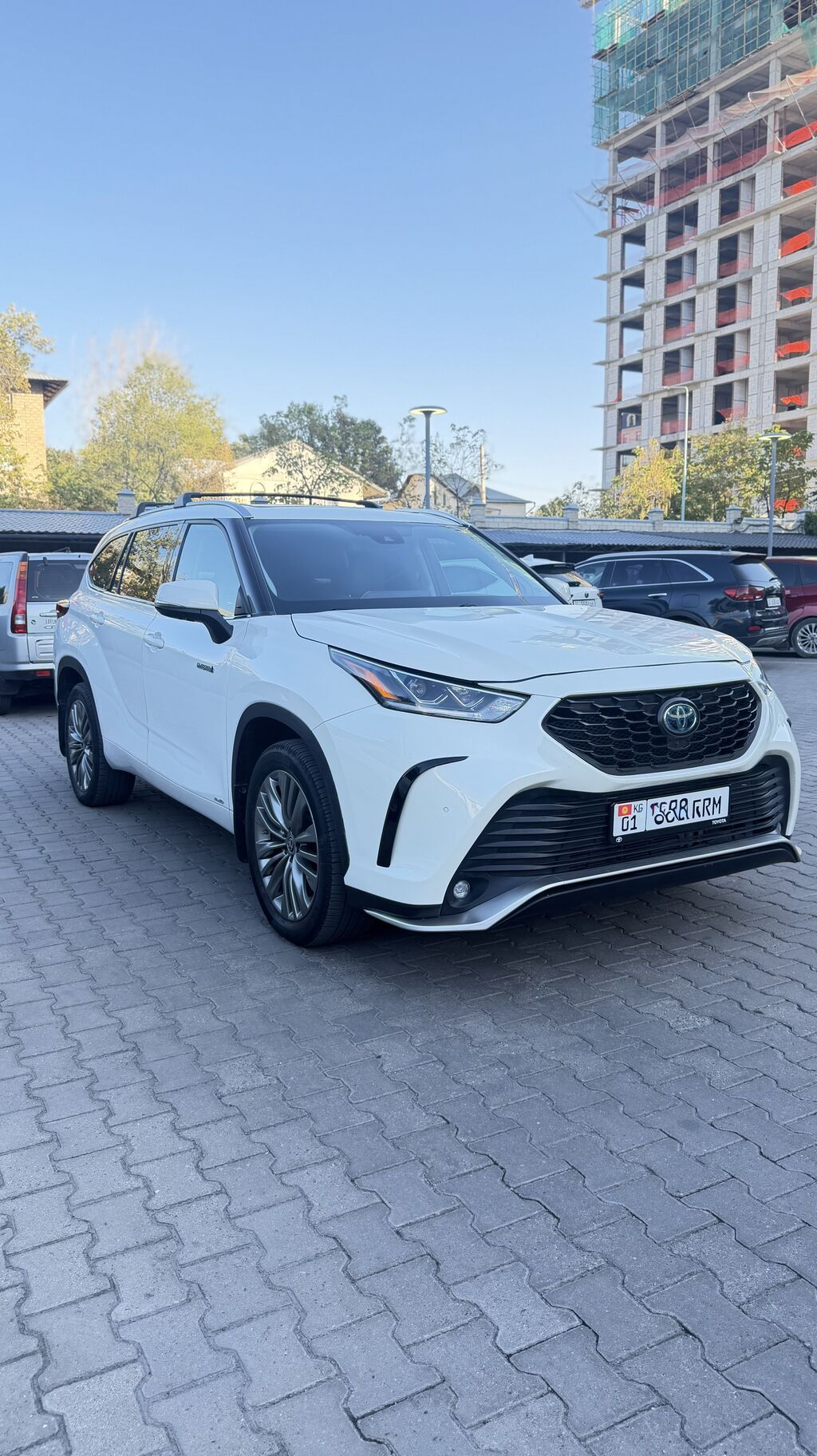 Toyota Highlander: 2021 г., 2.5 л, Автомат, Гибрид, Кроссовер: фото 2