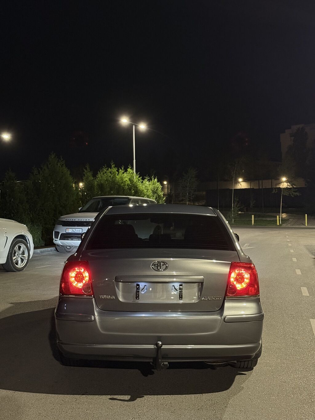 Toyota Avensis: 2003 г., 1.8 л, Механика, Бензин, Седан: фото 4