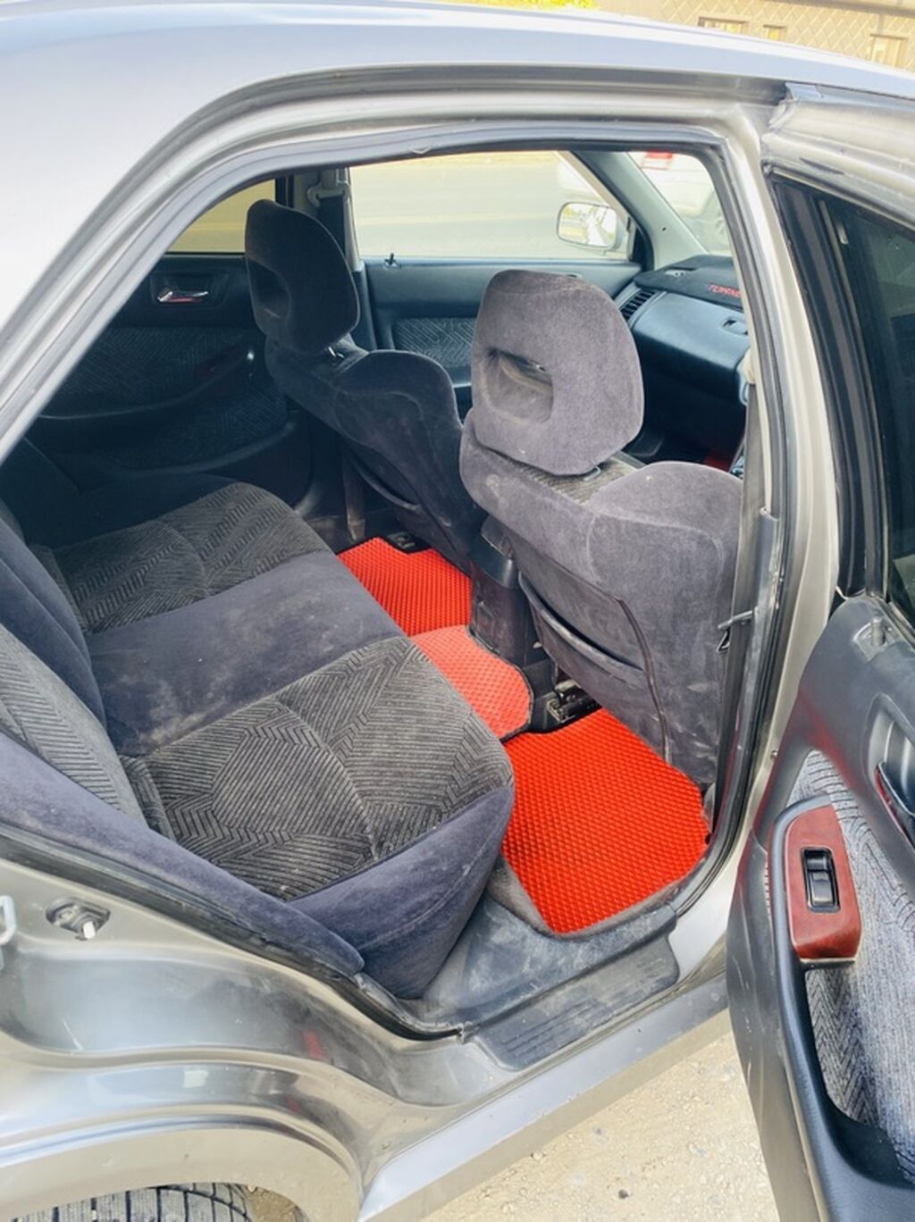 Honda Accord: 1999 г., 2 л, Автомат, Бензин, Седан: фото 2