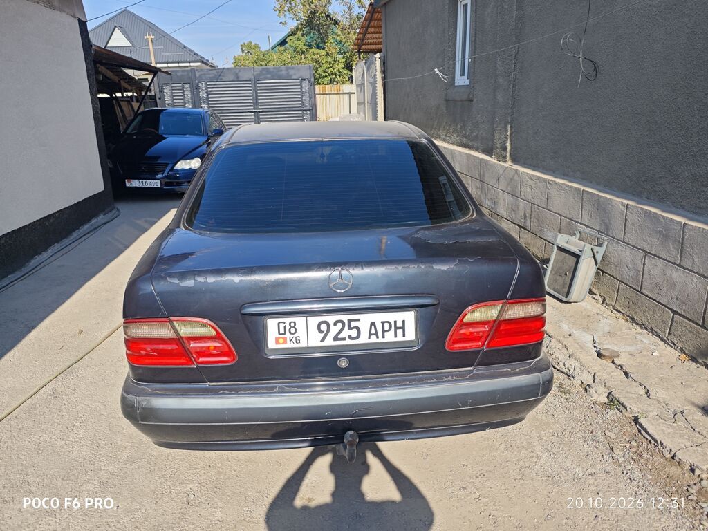 Mercedes-Benz E-Class: 2000 г., 2 л, Механика, Бензин, Седан: фото 7