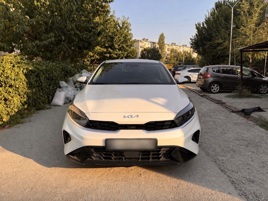 Kia K3: 2023 г., 1.6 л, Автомат, Бензин, Седан: фото 2